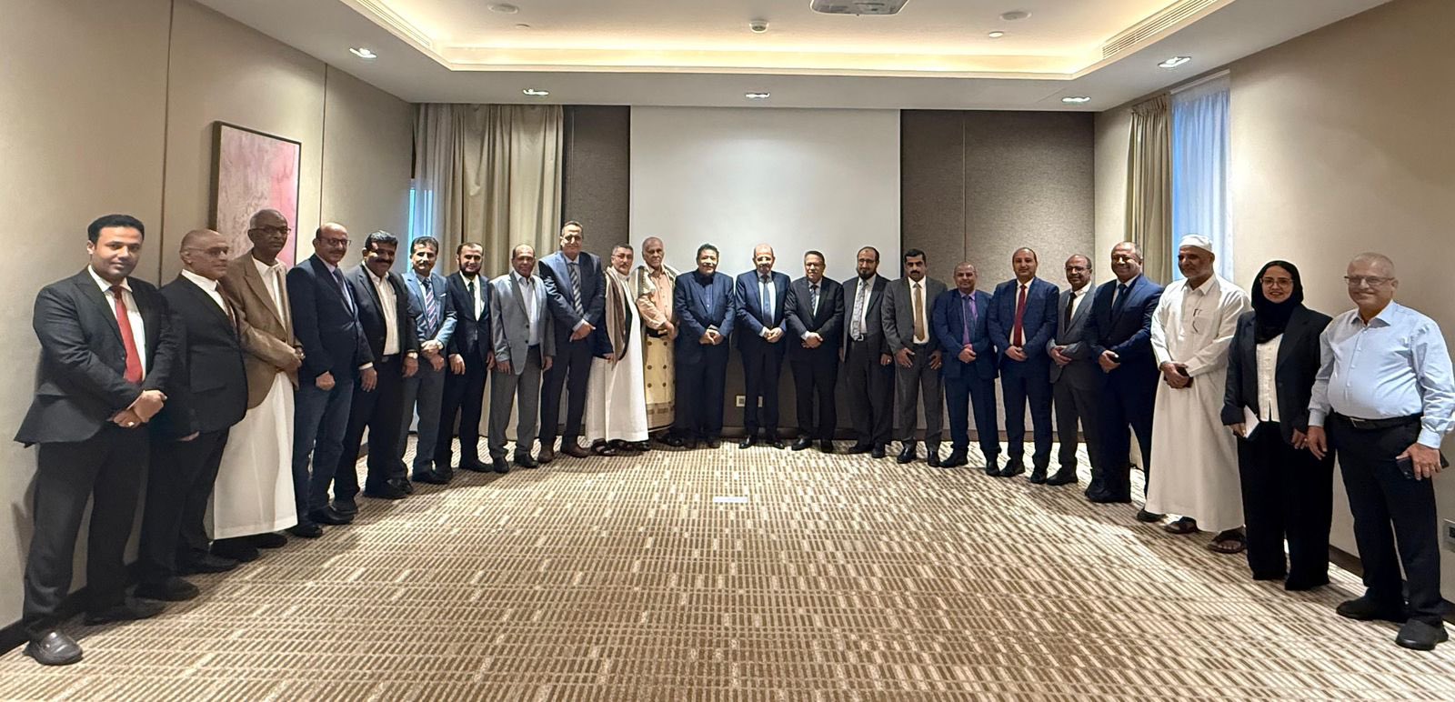 ​التكتل الوطني يلتقي وزير الخارجية ويشيد بخطوات الوزارة للعودة إلى عدن