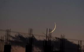 وزارة الاوقاف: غداً السبت المكمل لشهر رمضان والاحد هو اول ايام عيد الفطر المبارك 